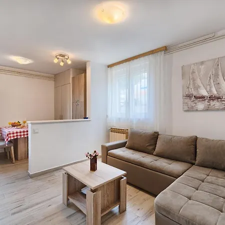 Marina Guest house 3*