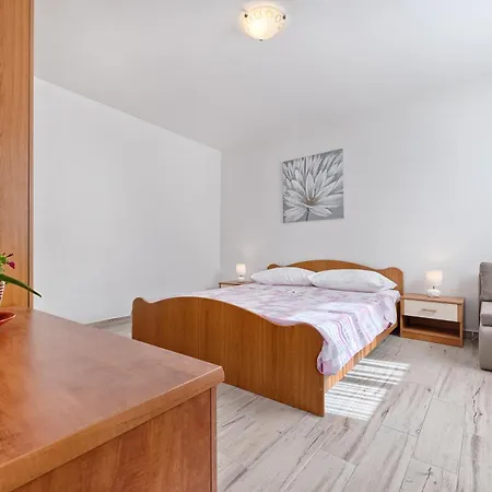 Marina Guest house